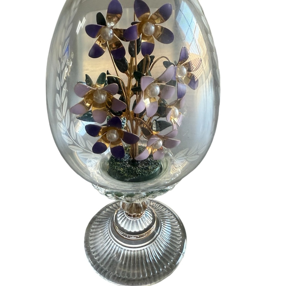 Franklin Mint Violet Bouquet with Pearls crystal Egg Made in Austria
